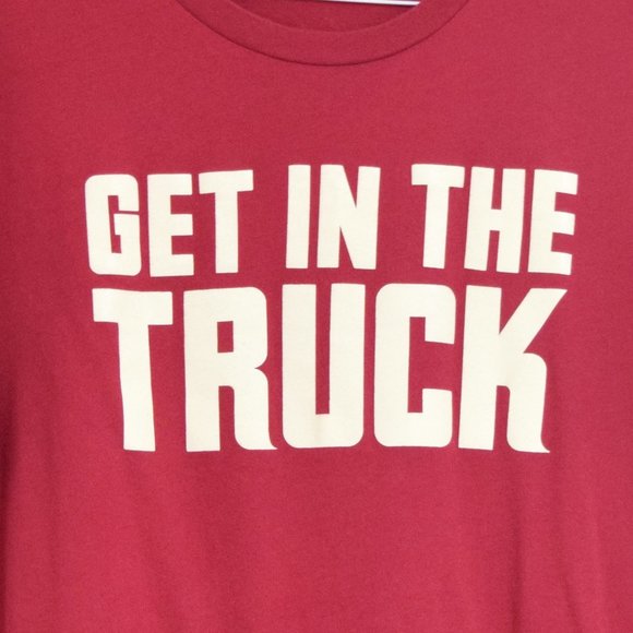 RED TRUCK RURAL BAKERY Get In The Truck Red T-Shirt | Size L - Picture 3 of 5